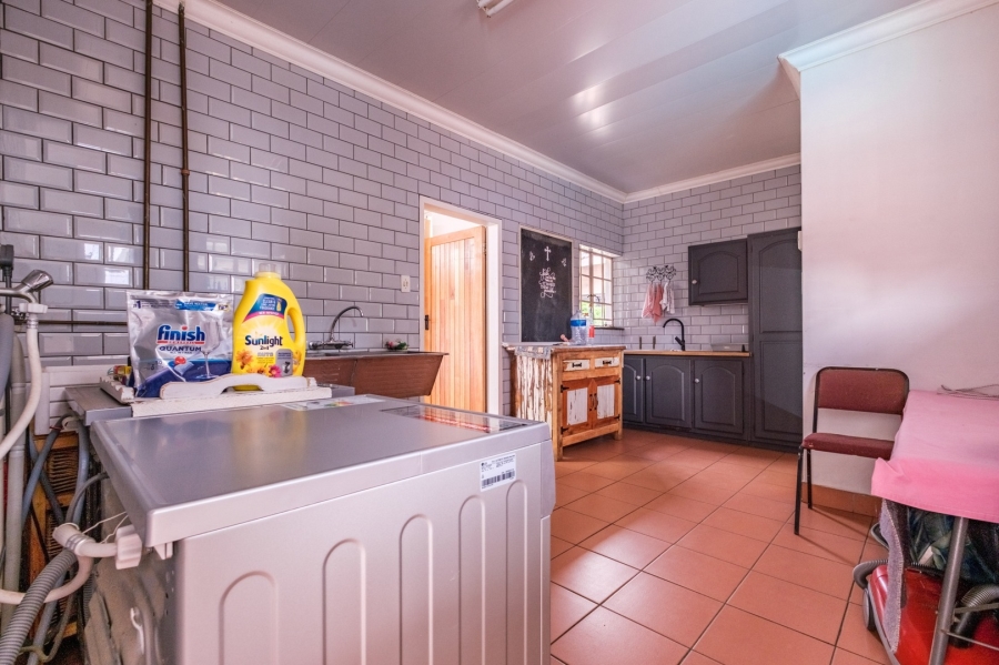8 Bedroom Property for Sale in Parys Free State
